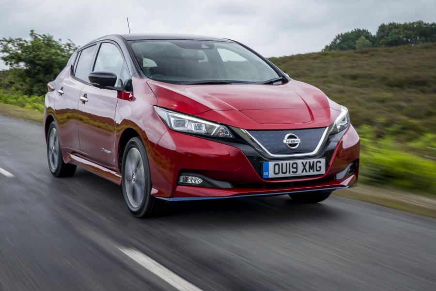  Nissan Leaf e+ 2019 года  (UK) (фото 2 из 19)